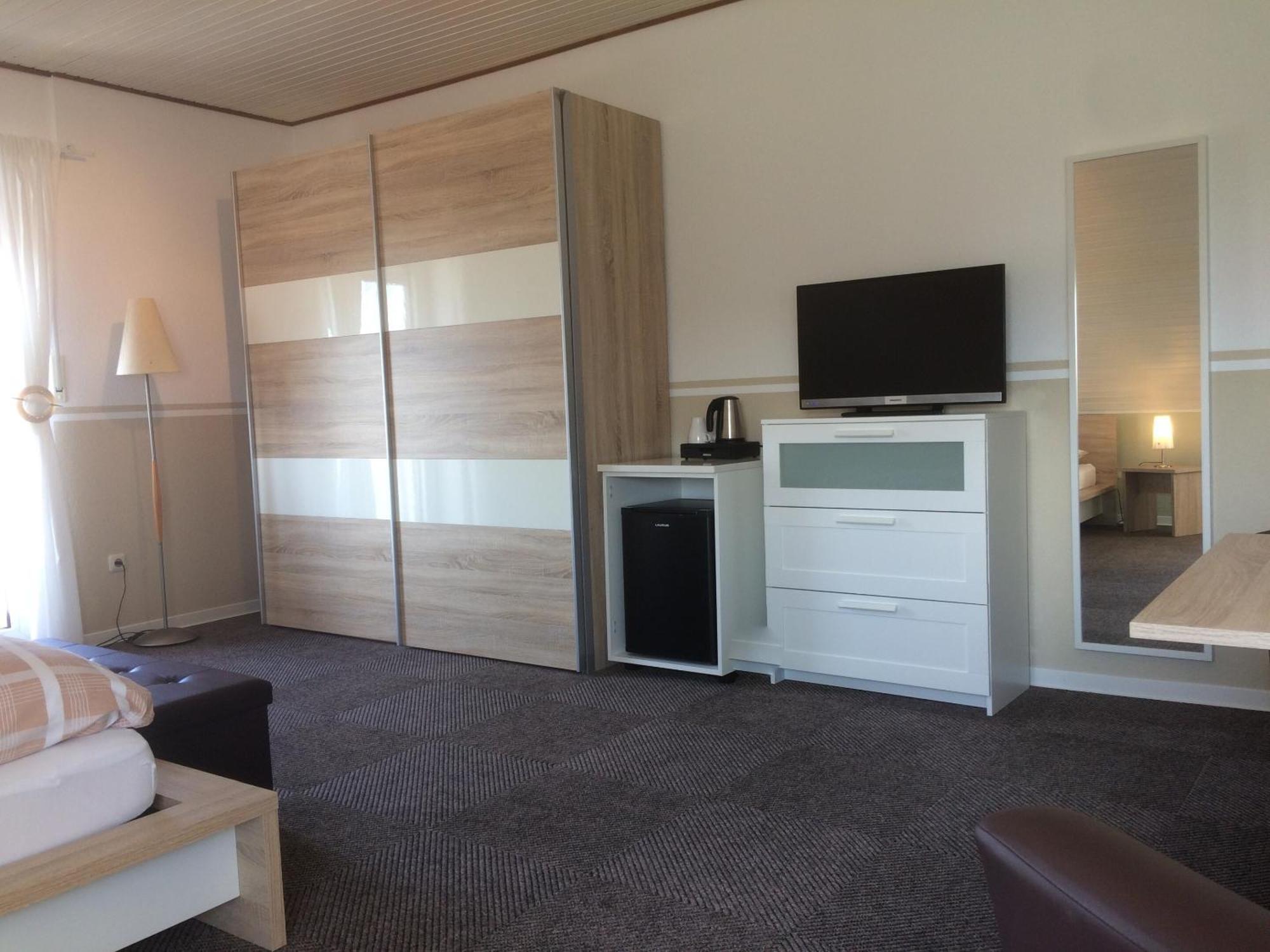 Huus Stoertebeker Bed & Breakfast Dornumersiel Room photo